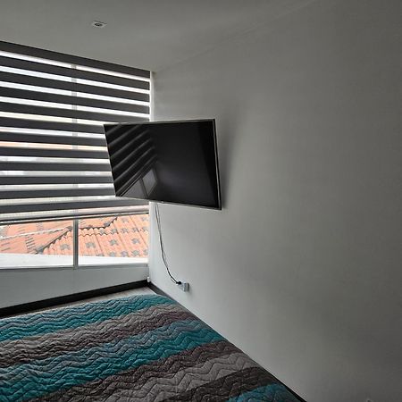 Hermoso Departamento, Centrico Y Tranquilo Quito Exterior foto